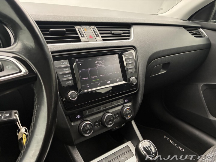 Škoda Octavia 1,6 TDI 81kW Aut.klima Te 2015