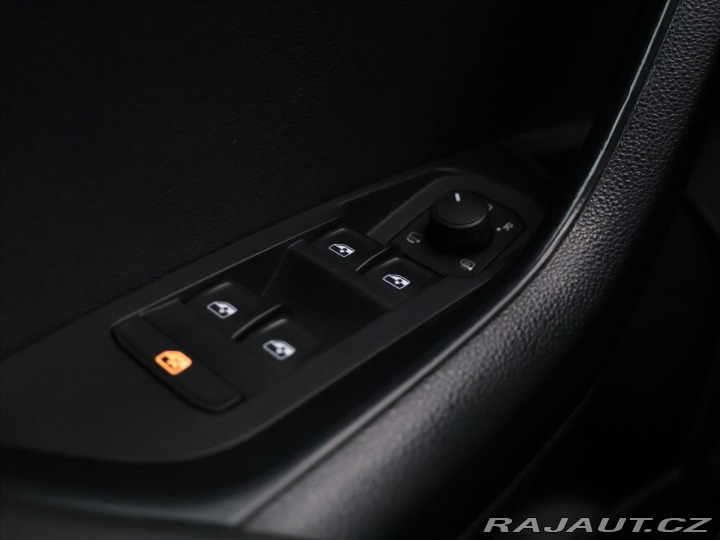 Škoda Karoq 1,5 TSI 110kW Sportline D 2021