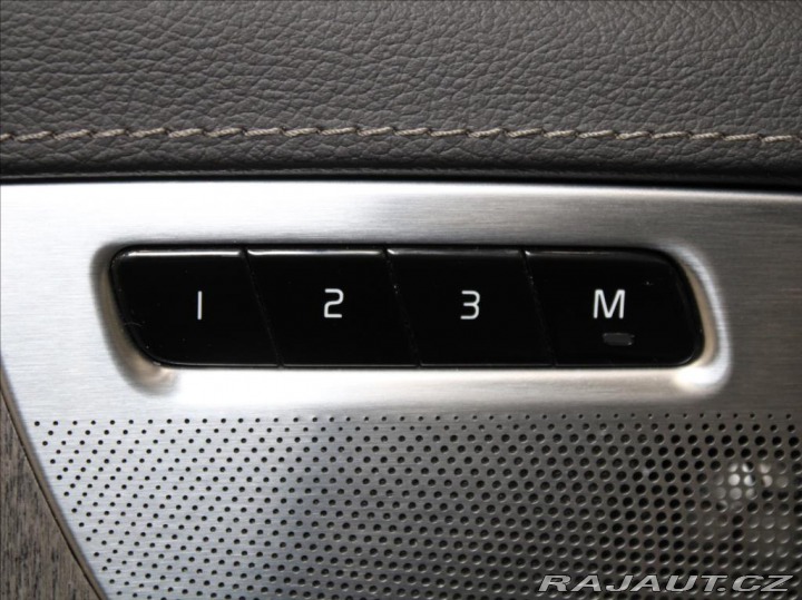 Volvo XC90 2,0 T8 Ultimate Bright B& 2022