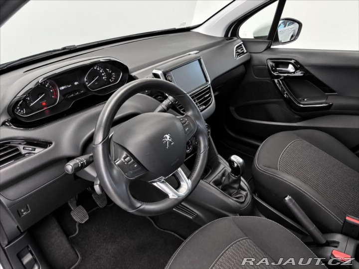 Peugeot 208 1,2 PURETECH 60 KW 2018