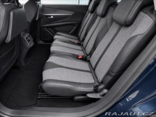 Peugeot 5008 1,6 7 míst/Tažné/Aut/Navi 2017