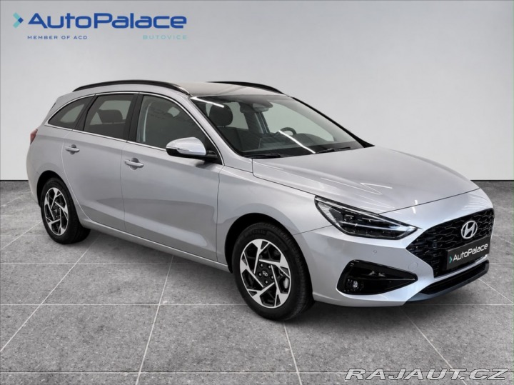 Hyundai i30 1,5 STYLE- NOVÝ VŮZ 2025