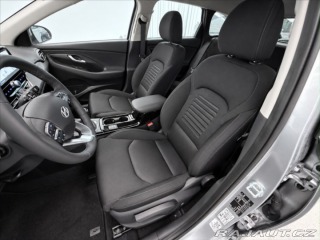Hyundai i30 1,5 STYLE- NOVÝ VŮZ 2025