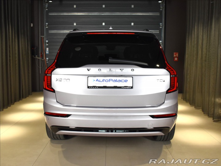 Volvo XC90 2,0 T8 Plus Dark 2026