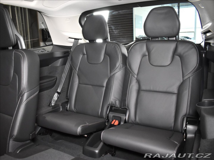 Volvo XC90 2,0 T8 Plus Dark 2026