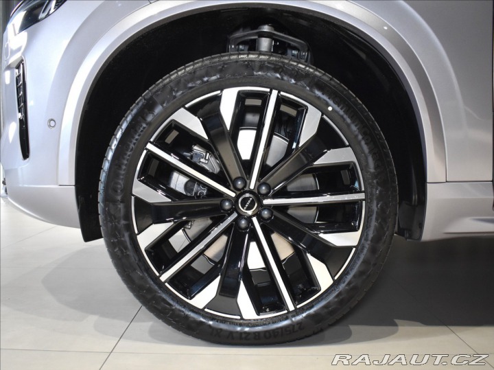 Volvo XC90 2,0 T8 Plus Dark 2026
