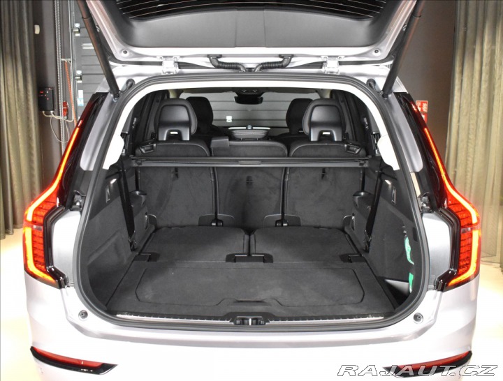 Volvo XC90 2,0 T8 Plus Dark 2026