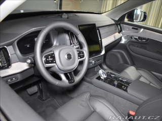 Volvo XC90 2,0 T8 Plus Dark 2026