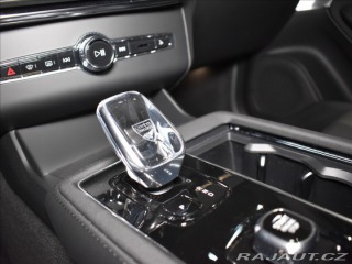 Volvo XC90 2,0 T8 Plus Dark 2026