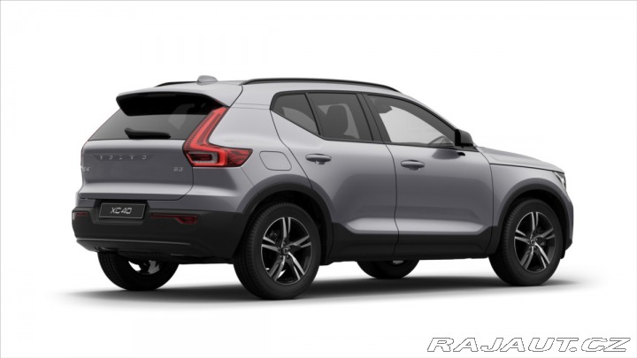 Volvo XC40 2,0 B3 Plus 2026