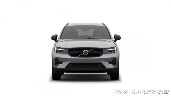 Volvo XC40 2,0 B3 Plus 2026