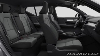 Volvo XC40 2,0 B3 Plus 2026