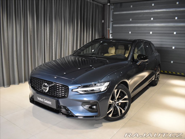 Volvo V60 2,0 B4 Ultra Panorama,B&a 2026