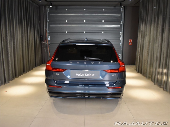 Volvo V60 2,0 B4 Ultra Panorama,B&a 2026