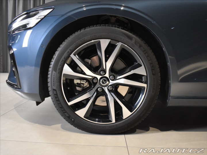 Volvo V60 2,0 B4 Ultra Panorama,B&a 2026