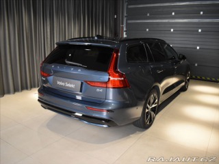 Volvo V60 2,0 B4 Ultra Panorama,B&a 2026