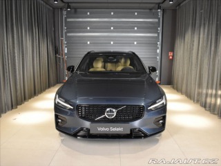 Volvo V60 2,0 B4 Ultra Panorama,B&a 2026