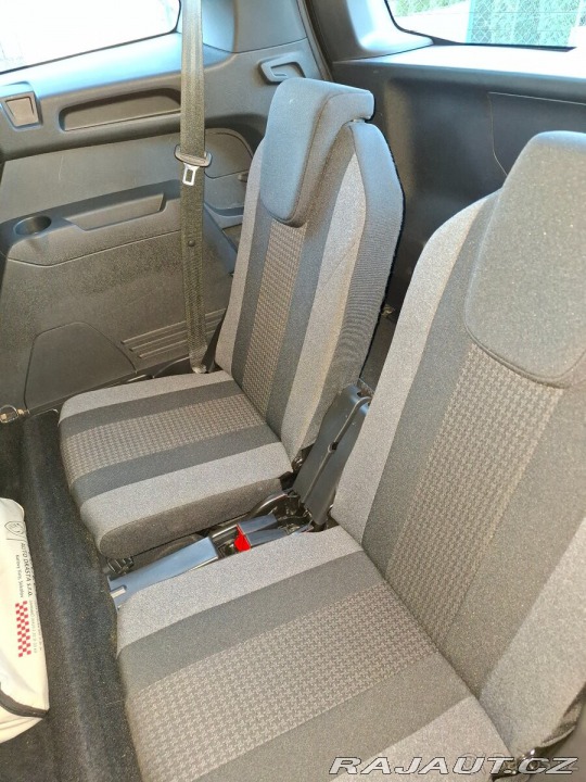 Peugeot 5008 1,2 PureTech 130k , 7 m 2021