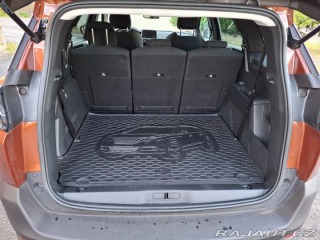 Peugeot 5008 1,2   PureTech 130k , 7 m 2021