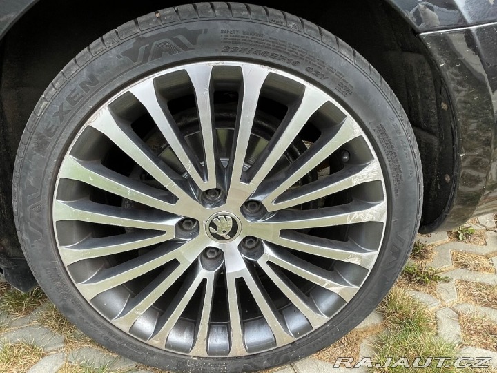 Škoda Superb 1,9 2012