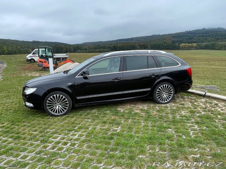 Škoda Superb 1,9 2012