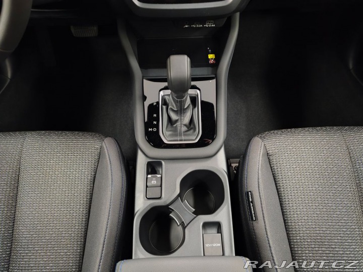 Subaru Forester Active 4X4 AWD, Skladem! 2026