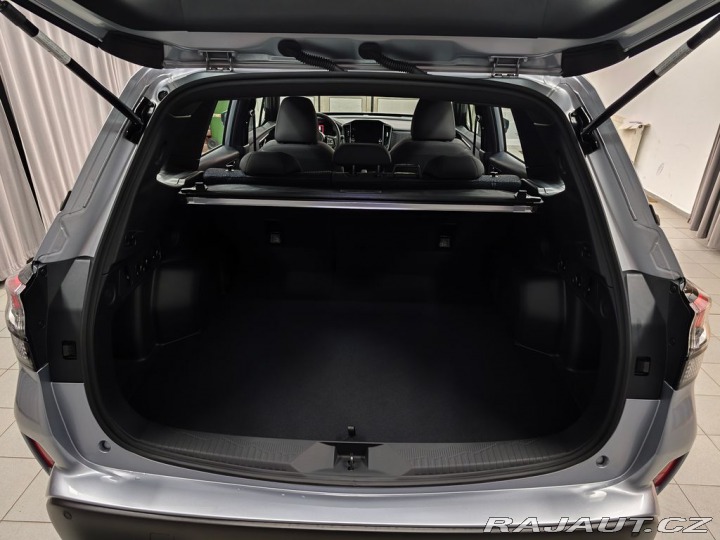 Subaru Forester Active 4X4 AWD, Skladem! 2026