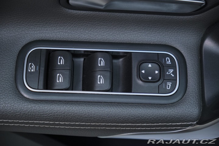 Ostatní značky Ostatní modely Mercedes-BenzCLA220d 2019