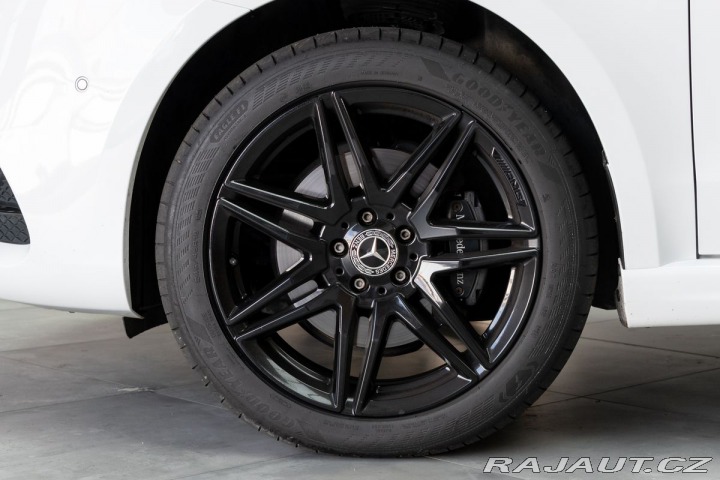 Mercedes-Benz V V 300d LONG*4MATIC*AMG*TA 2022