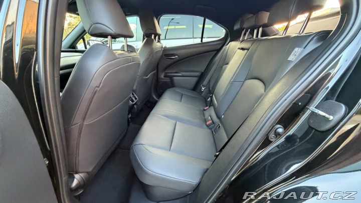 Lexus Ostatní modely UX 250h 300H 2,0 HEV F SPORT DESI 2023