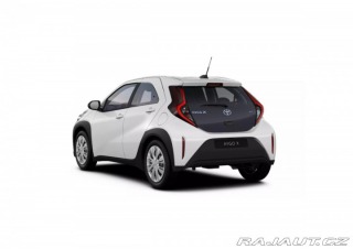 Toyota Aygo 1.5 Hybrid CVT COMFORT - 1800