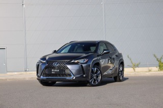 Lexus  UX 300h 300H 2,0 HEV PRESTIGE 4X4