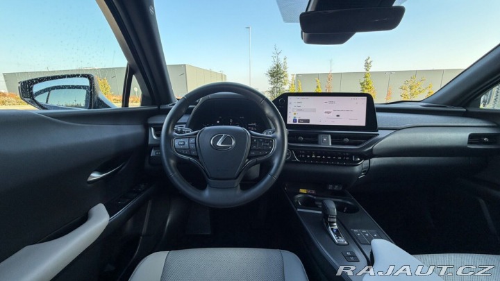 Lexus Ostatní modely UX 300h 300H 2,0 HEV PRESTIGE 4X4 2024