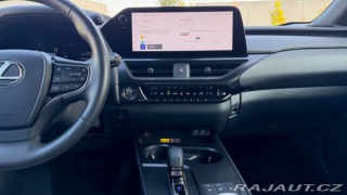 Lexus Ostatní modely UX 300h 300H 2,0 HEV PRESTIGE 4X4 2024