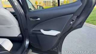Lexus Ostatní modely UX 300h 300H 2,0 HEV PRESTIGE 4X4 2024