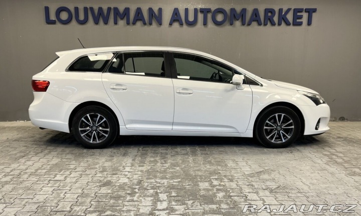 Toyota Avensis 2.0 D-4D LUNA 2012