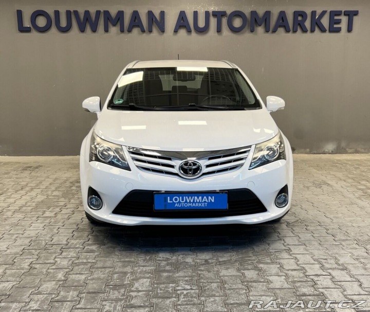 Toyota Avensis 2.0 D-4D LUNA 2012