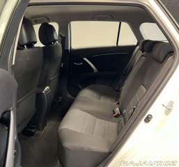 Toyota Avensis 2.0 D-4D LUNA 2012