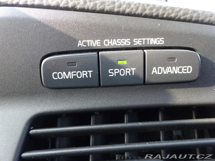 Volvo V70 2.5T 220kW R AWD AUTOMAT 2005