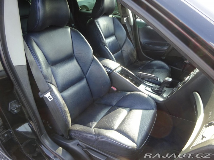Volvo V70 2.5T 220kW R AWD AUTOMAT 2005