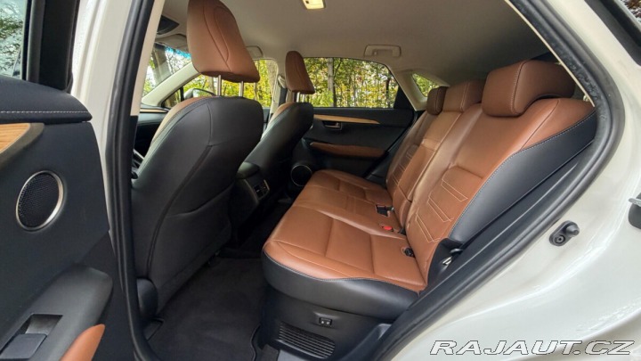 Lexus Ostatní modely NX 300h 300H 2,5 HEV PREMIUM (LUX 2015