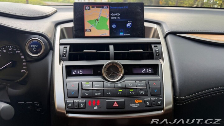 Lexus Ostatní modely NX 300h 300H 2,5 HEV PREMIUM (LUX 2015