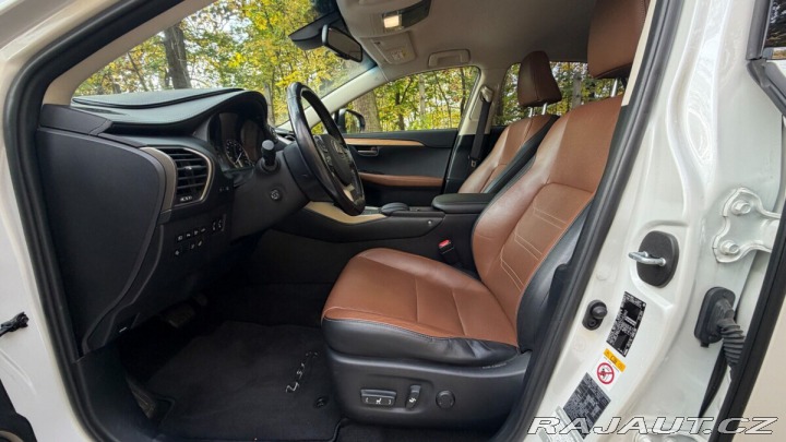 Lexus Ostatní modely NX 300h 300H 2,5 HEV PREMIUM (LUX 2015