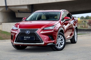 Lexus NX 300h 300H 2,5 HEV PRESTIGE SAF