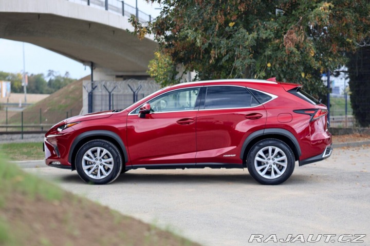 Lexus Ostatní modely NX 300h 300H 2,5 HEV PRESTIGE SAF 2019