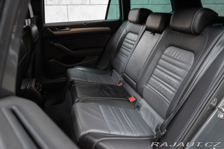 Volkswagen Passat 2.0 Bi-TDI R-LINE*N.TOPEN 2015