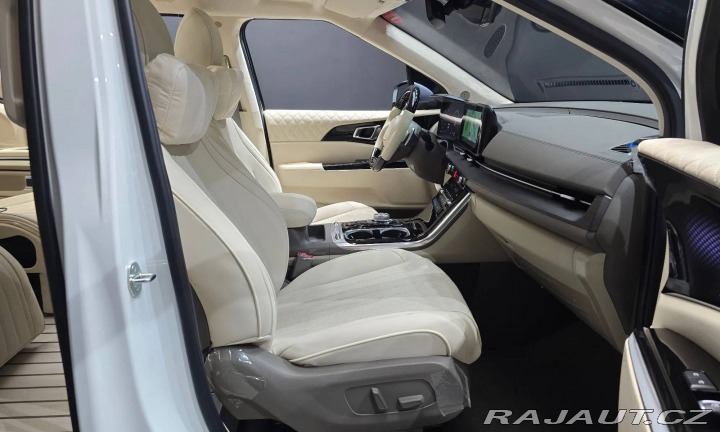 Kia Carnival HI LIMOUSINE CONVERSION 2023