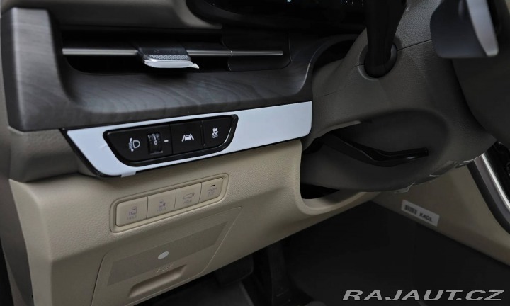 Kia Carnival HI LIMOUSINE CONVERSION 2023