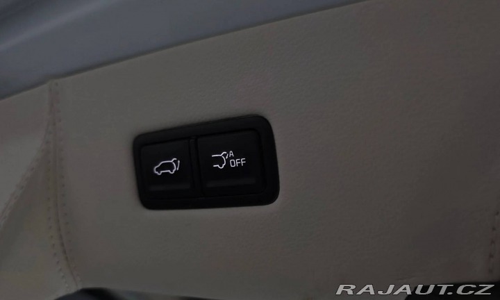 Kia Carnival HI LIMOUSINE CONVERSION 2023