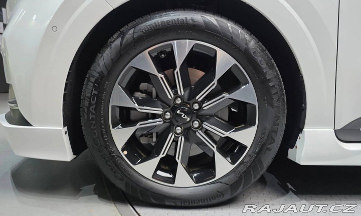 Kia Carnival HI LIMOUSINE CONVERSION 2023